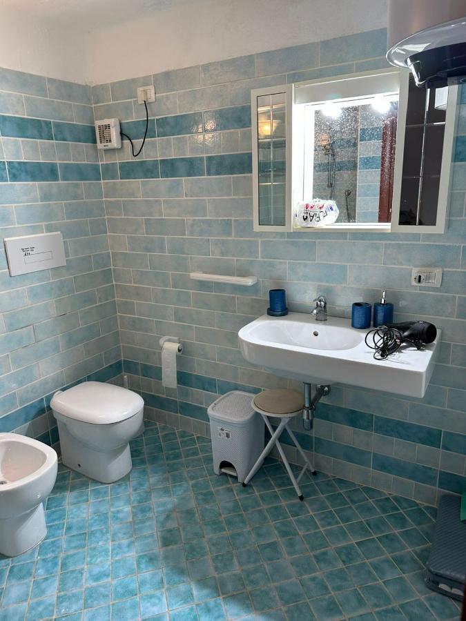 Lightblue-Celeste Central Apartment In Porto Rotondo Kültér fotó