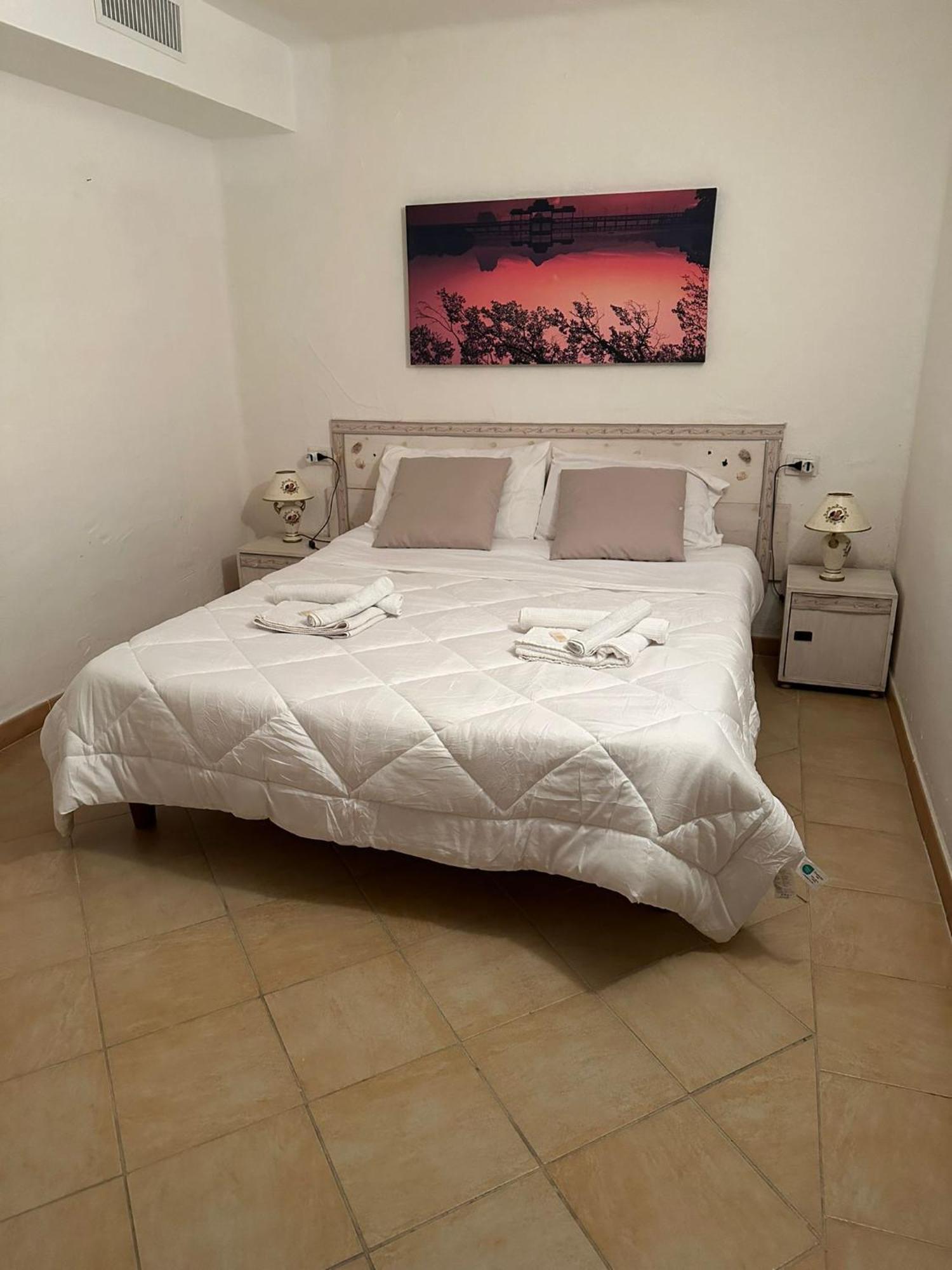 Lightblue-Celeste Central Apartment In Porto Rotondo Kültér fotó